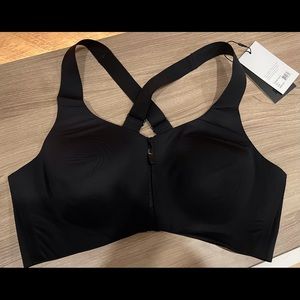 Catalyst front zip Sports Bra size 4